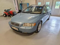 Blå Begagnad 2005 Volvo V70 Kombi | 29 900 kr (Marknadspris)