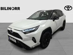 Vit Begagnad 2021 Toyota RAV4 Hybrid Style SUV | 379 900 kr (Lite dyr)