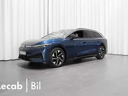 Blå (aquamarine blue metallic) Begagnad 2025 VW ID.7 Pro Sedan | 559 500 kr (Marknadspris)