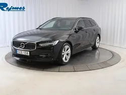 Svart Begagnad 2023 Volvo V90 Core Kombi | 379 900 kr (Marknadspris)