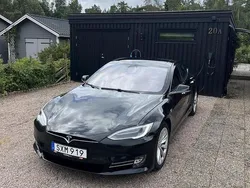 Svart Begagnad 2018 Tesla Model S Sedan | 255 000 kr (Bra pris)