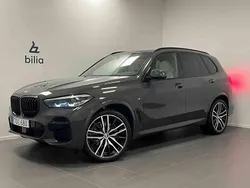 Grå Begagnad 2022 BMW X5 SUV | 599 000 kr