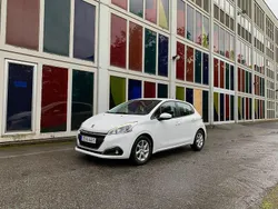 Okänd Begagnad 2018 Peugeot 208 Halvkombi | 104 900 kr (Bra pris)