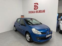 Blå Begagnad 2006 Renault Clio R.S. Halvkombi | 19 900 kr (Lite dyr)