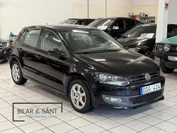 Svart Begagnad 2010 VW Polo Halvkombi | 82 900 kr (Marknadspris)