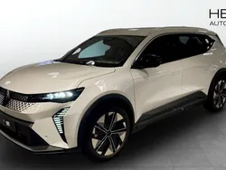 Vit (white) Ny 2024 Renault Scénic Techno Minibuss | 598 500 kr (Marknadspris)