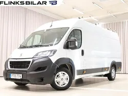 Vit Begagnad 2023 Peugeot Boxer Van | 279 900 kr (Marknadspris)