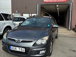 Grå Begagnad 2010 Hyundai i30 Kombi | 31 000 kr (Marknadspris)