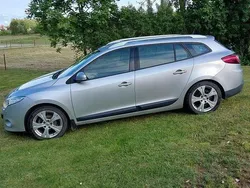 Silver Begagnad 2012 Renault Mégane GrandTour Kombi | 42 000 kr (Marknadspris)