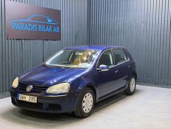 Mörkblå Begagnad 2004 VW Golf IV Trendline Halvkombi | 19 900 kr (Bra pris)