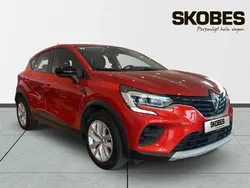 Röd Begagnad 2022 Renault Captur Zen SUV | 218 900 kr (Marknadspris)