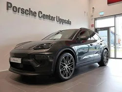Grå Ny 2024 Porsche Macan SUV | 1 315 200 kr