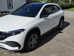Vit Begagnad 2024 Mercedes EQA300 AMG SUV | 455 000 kr (Lite dyr)