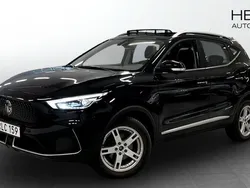 Svart (black) Begagnad 2021 MG ZS Luxury Sedan | 244 900 kr (Superpris)