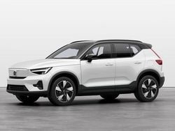 Vit Begagnad 2024 Volvo XC40 Plus SUV | 479 900 kr