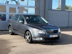 Mörkgrå Begagnad 2011 Skoda Octavia Elegance Halvkombi | 49 900 kr (Bra pris)