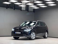 Svart Begagnad 2022 VW Tiguan Elegance SUV | 349 900 kr (Marknadspris)