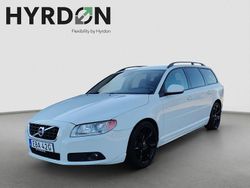 Vit Begagnad 2013 Volvo V70 Momentum Kombi | 119 000 kr (Marknadspris)