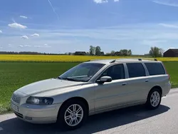 Brun Begagnad 2007 Volvo V70 Momentum Kombi | 59 000 kr (Dyr)