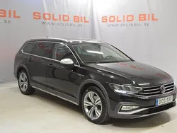 Svart Begagnad 2022 VW Passat Alltrack Executive Kombi | 299 000 kr (Bra pris)