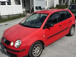 Röd Begagnad 2003 VW Polo Basis Halvkombi | 13 500 kr (Marknadspris)