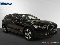 Begagnad 2022 Volvo V60 CC Kombi | 349 900 kr (Marknadspris)