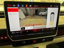 Flerfärgad Begagnad 2024 VW ID. Buzz Pro Minibuss | 629 800 kr (Dyr)