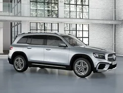 Silver (hightech silver metallic) Ny 2024 Mercedes GLB220 AMG SUV | 568 600 kr (Lite dyr)