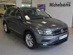 Grå Begagnad 2020 VW Tiguan Executive SUV | 269 900 kr (Bra pris)
