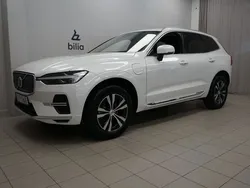 Vit Begagnad 2024 Volvo XC60 Core SUV | 529 900 kr (Bra pris)