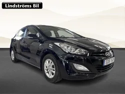 Svart Begagnad 2014 Hyundai i30 Premium Halvkombi | 139 900 kr (Lite dyr)