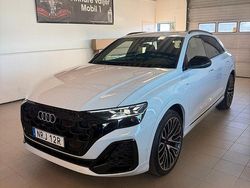 Vit Ny 2025 Audi Q8 S-Line SUV | 1 271 000 kr