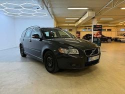 Grå Begagnad 2010 Volvo V50 Momentum Kombi | 39 900 kr (Bra pris)