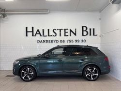 Mörkgrön Begagnad 2017 Audi Q7 Design SUV | 489 000 kr (Marknadspris)