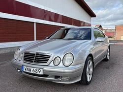 Silver Begagnad 2000 Mercedes CLK320 Avantgarde Sportkupé | 40 000 kr (Dyr)