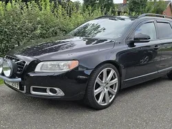 Svart Begagnad 2013 Volvo V70 R-Design Kombi | 120 000 kr (Lite dyr)