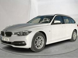 Vit Begagnad 2017 BMW 320 Sport Line Kombi | 179 000 kr (Bra pris)