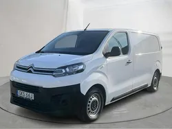 Vit Begagnad 2021 Citroën Jumpy Minibuss | 130 000 kr