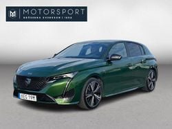 Grön (grön metallic) Begagnad 2021 Peugeot 308 GT Halvkombi | 279 900 kr (Marknadspris)
