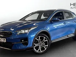 Blå (blue) Begagnad 2022 Kia XCeed Advance SUV | 249 900 kr (Marknadspris)