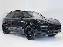 Svart Begagnad 2025 Porsche Cayenne SUV | 1 289 900 kr (Bra pris)