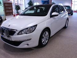 Vit Begagnad 2014 Peugeot 308 Active Halvkombi | 79 000 kr (Marknadspris)
