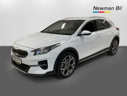 Vit Begagnad 2022 Kia XCeed SUV | 299 700 kr (Marknadspris)