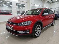 Röd Begagnad 2017 VW Golf Alltrack Kombi | 149 900 kr (Marknadspris)