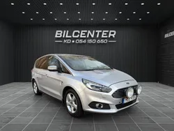 Grå Begagnad 2015 Ford S-MAX Titanium Minibuss | 129 900 kr (Marknadspris)