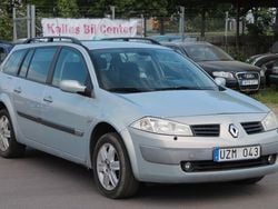 Ljusgrå Begagnad 2004 Renault Mégane GrandTour Kombi | 19 900 kr (Marknadspris)