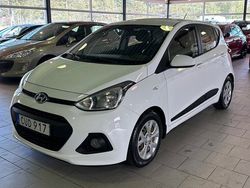 Vit Begagnad 2014 Hyundai i10 Halvkombi | 54 900 kr (Marknadspris)