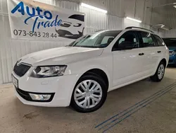 Vit Begagnad 2016 Skoda Octavia Kombi | 79 900 kr (Marknadspris)