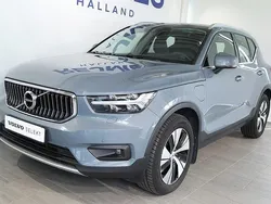 Grå Begagnad 2021 Volvo XC40 Inscription SUV | 309 500 kr (Marknadspris)