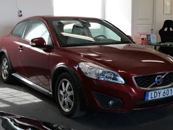 Röd Begagnad 2010 Volvo C30 Momentum Halvkombi | 79 900 kr (Lite dyr)